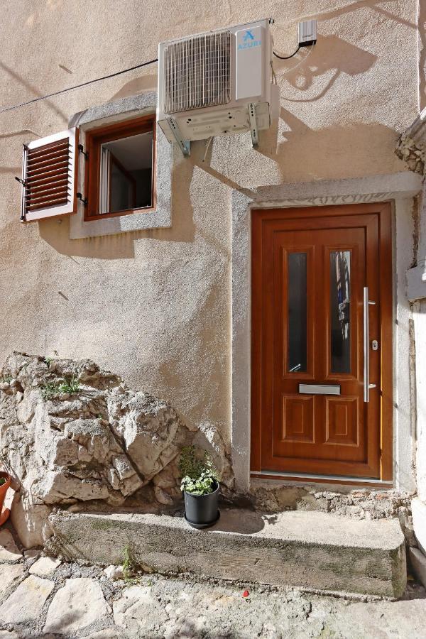 Sha La La - Charming, Unique Studio In A Historic Building Next To A Castle, Wifi, Smart Tv, Washer-Dryer Bakar Luaran gambar